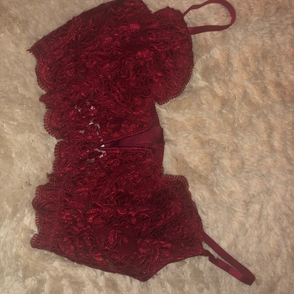Red crop top